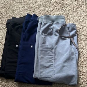 3 pairs of FIGS Kade scrub pants. Petite Small PS navy, gray, black